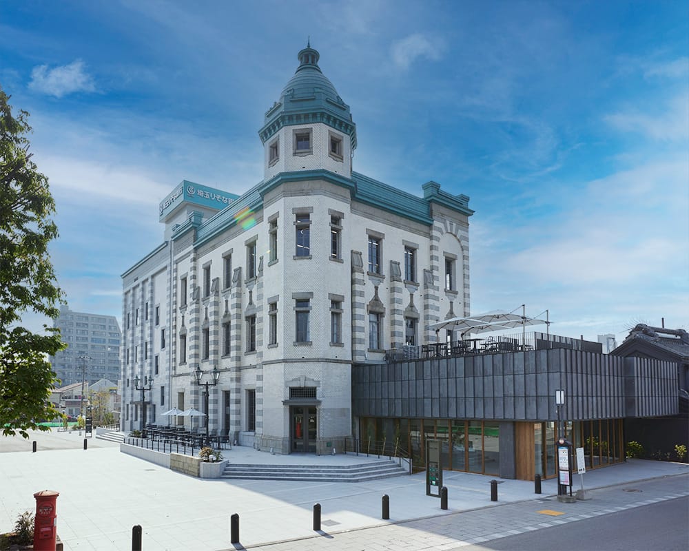 写真:りそな コエドテラス外観